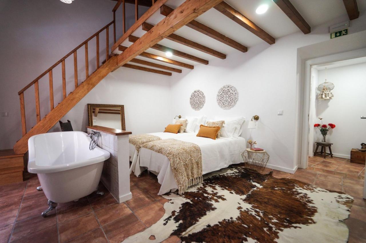 Maria'S Guesthouse เบจา ภายนอก รูปภาพ